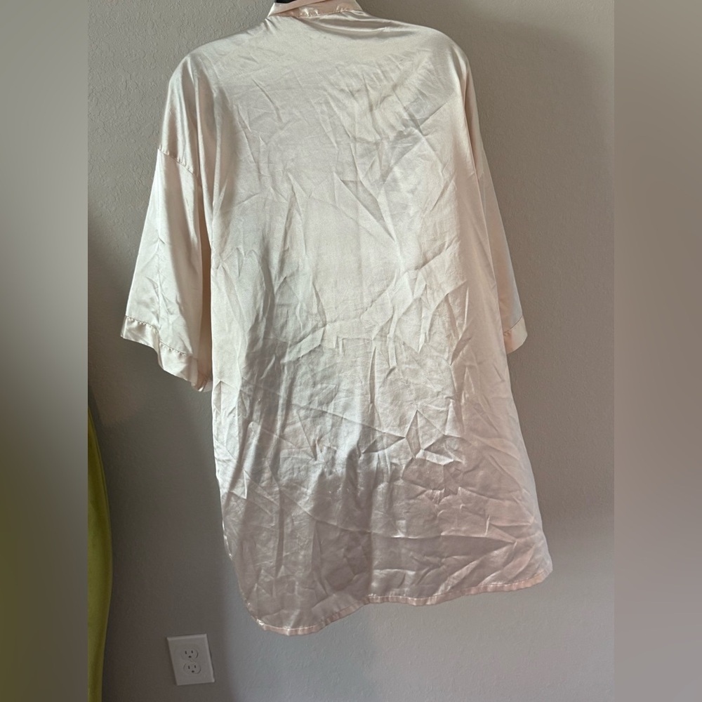 Silky Kimono Robe bundle - Picture 5 of 10